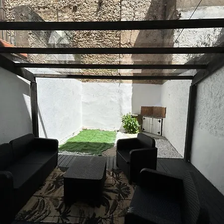 Magnifique Terrasse A 纳博讷